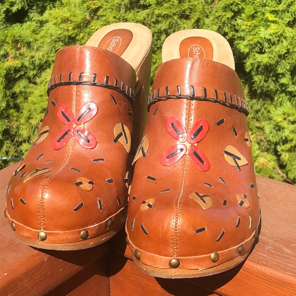 Vintage Scholl’s Clogs